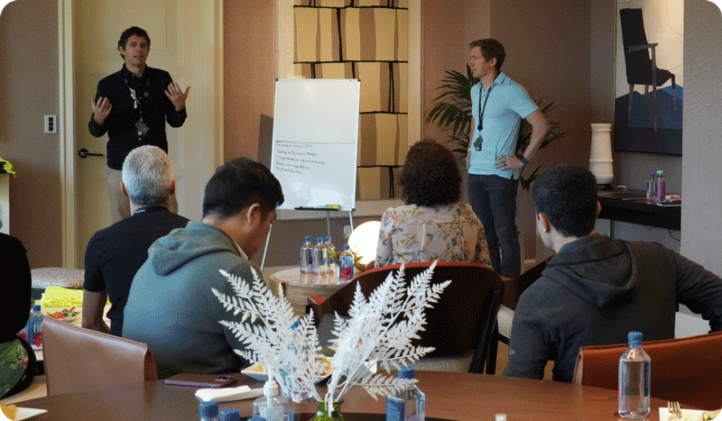 22-11-newsletter-Alex-Allen-session-animated-GIF